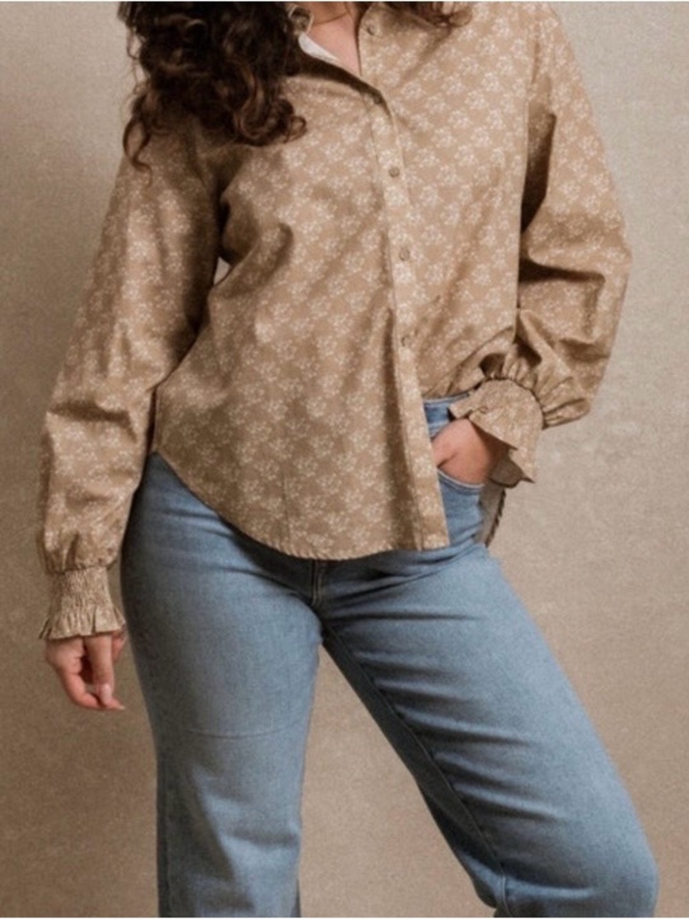 Neuflora Brentwood button down- beige floral